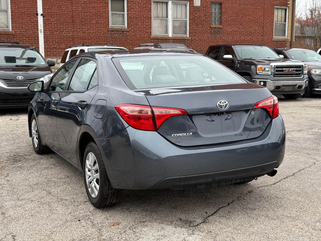 2017 Toyota Corolla Image 5