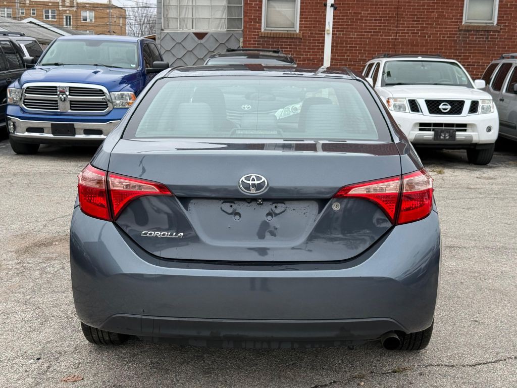 2017 Toyota Corolla Image 9