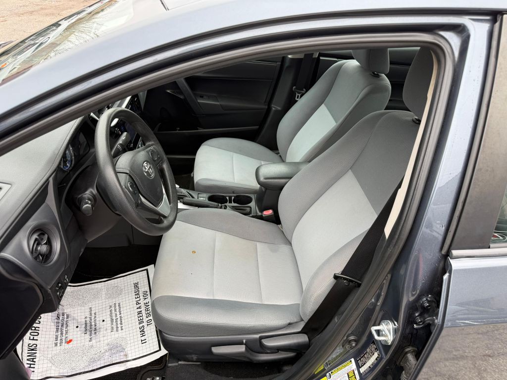 2017 Toyota Corolla Image 11