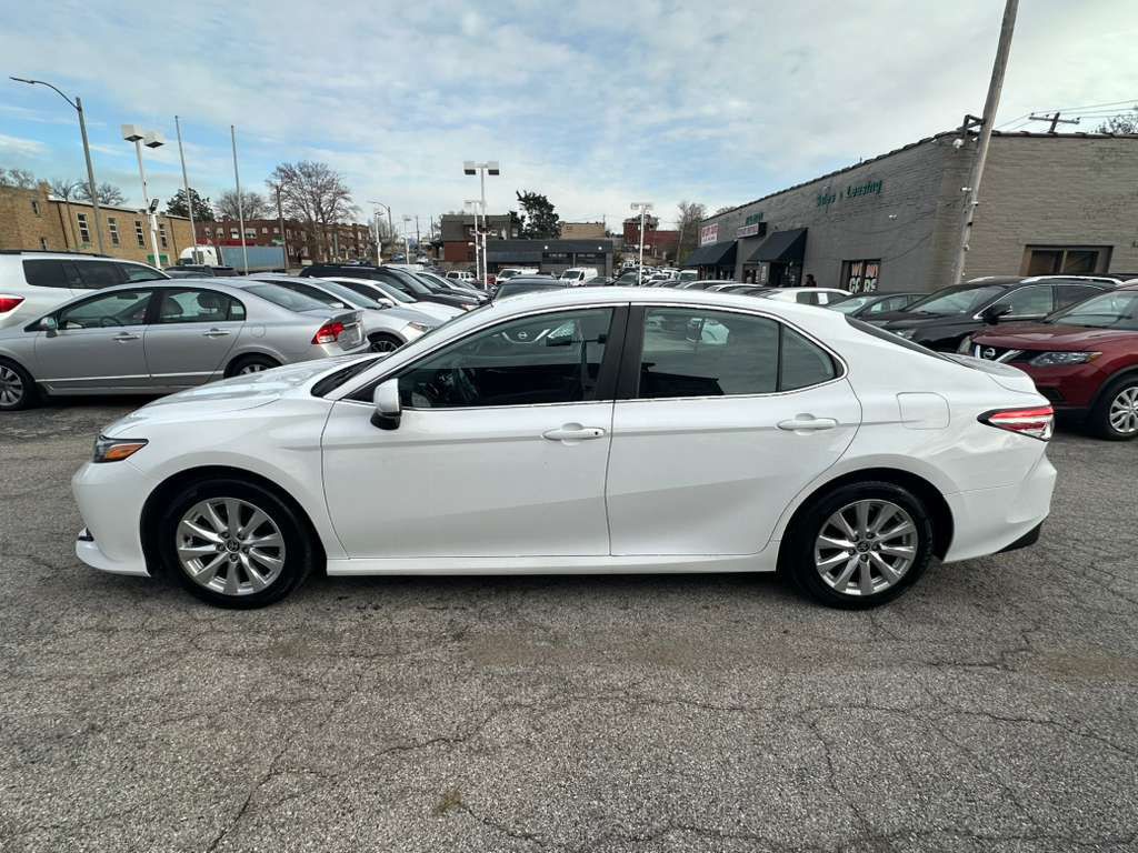 2020 Toyota Camry Image 5