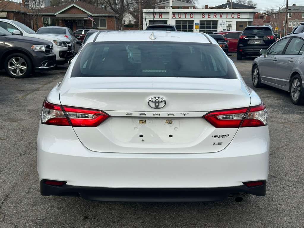 2020 Toyota Camry Image 6