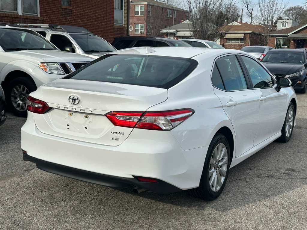 2020 Toyota Camry Image 7