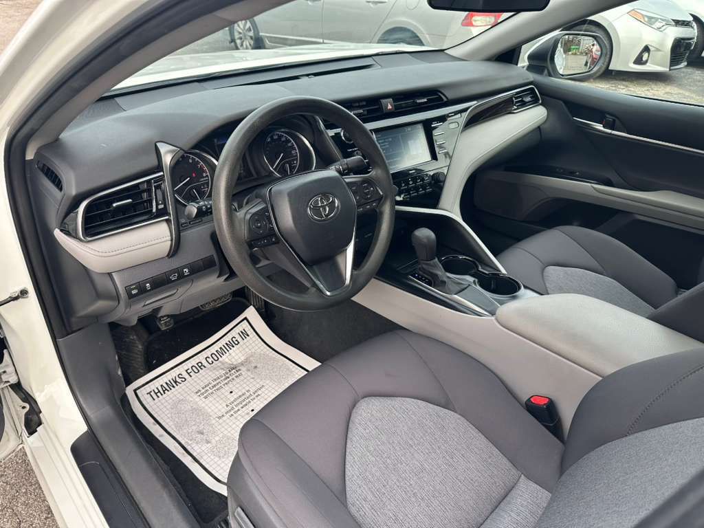 2020 Toyota Camry Image 11