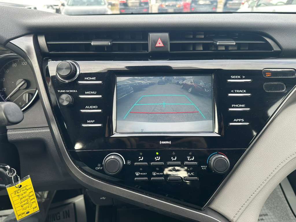 2020 Toyota Camry Image 17