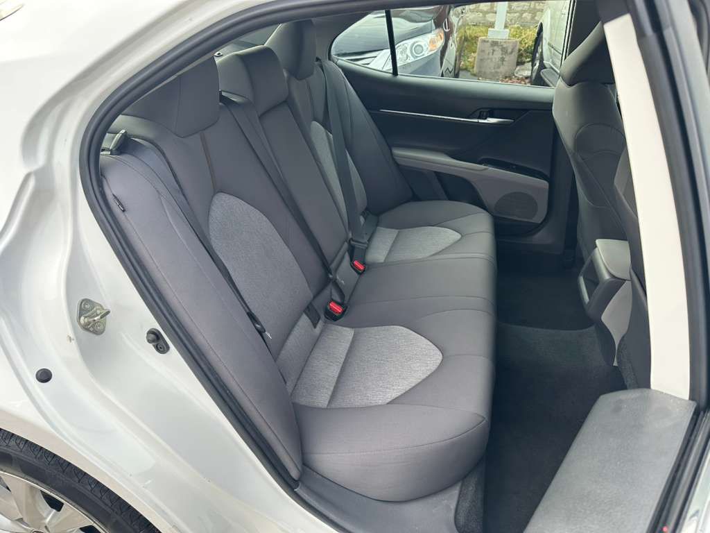 2020 Toyota Camry Image 19