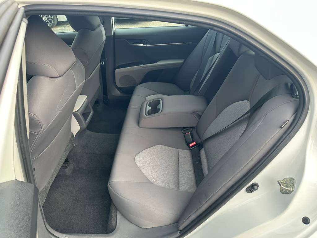 2020 Toyota Camry Image 20