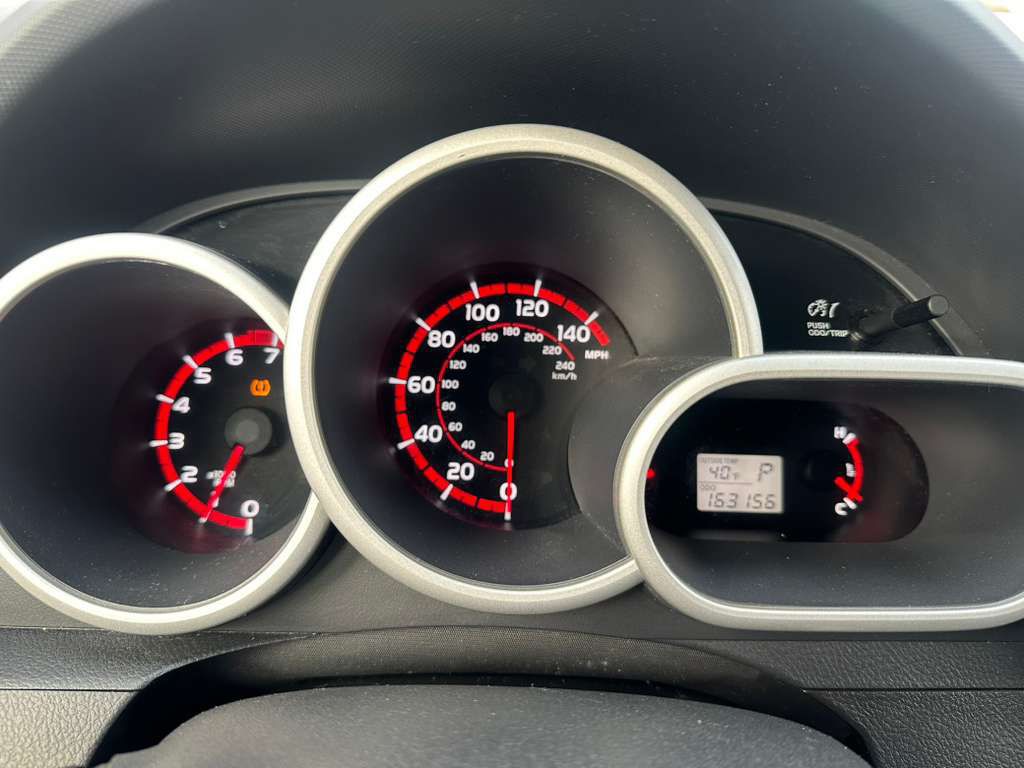 2009 Pontiac Vibe Image 16