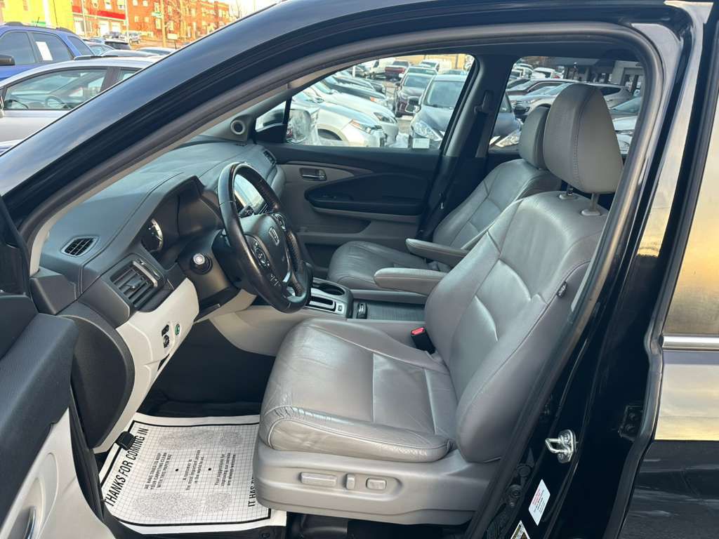 2016 Honda Pilot Image 11