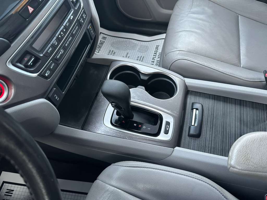 2016 Honda Pilot Image 16
