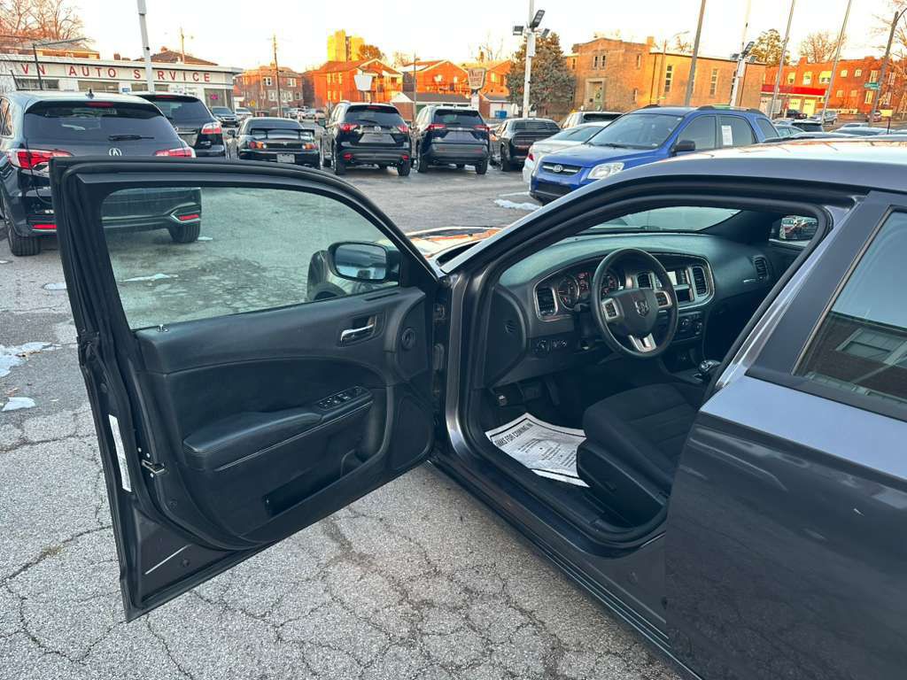 2014 Dodge Charger Image 9