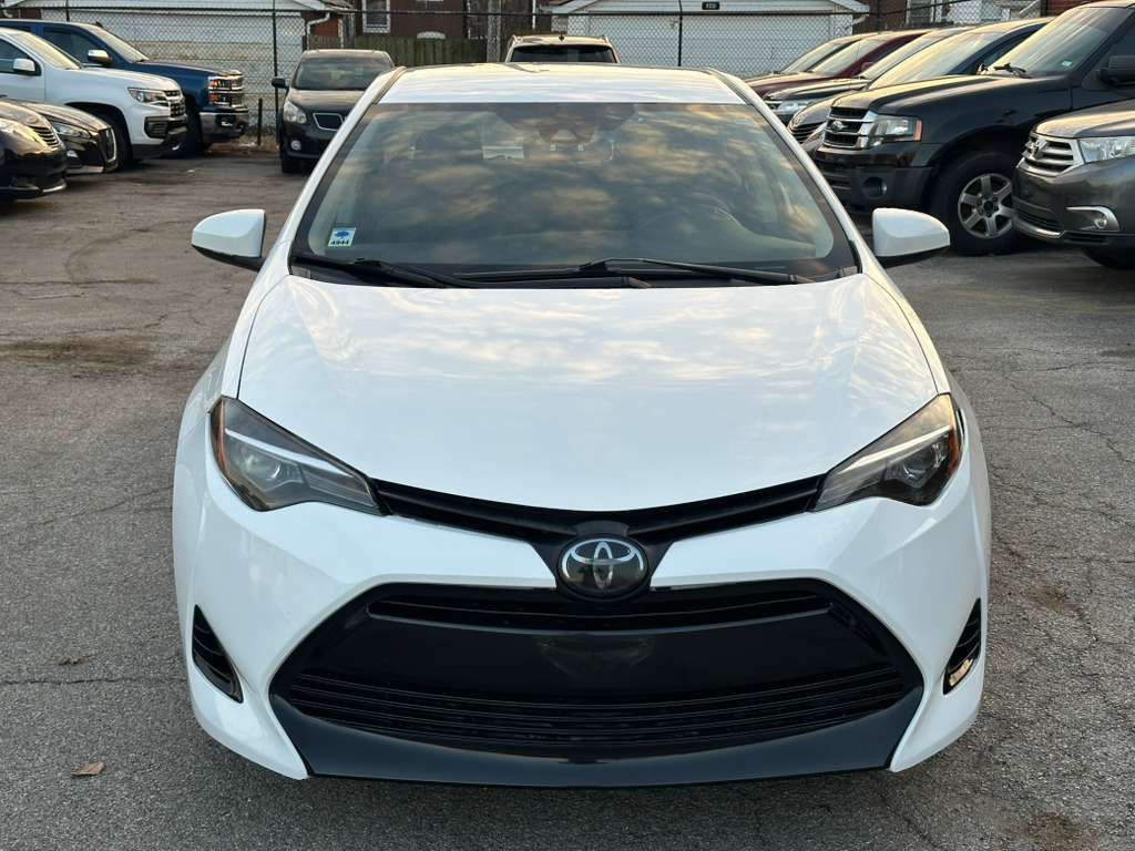2018 Toyota Corolla Image 2