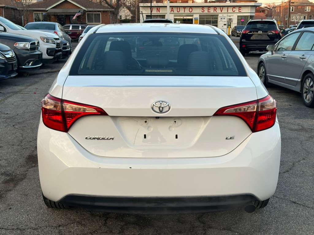 2018 Toyota Corolla Image 9