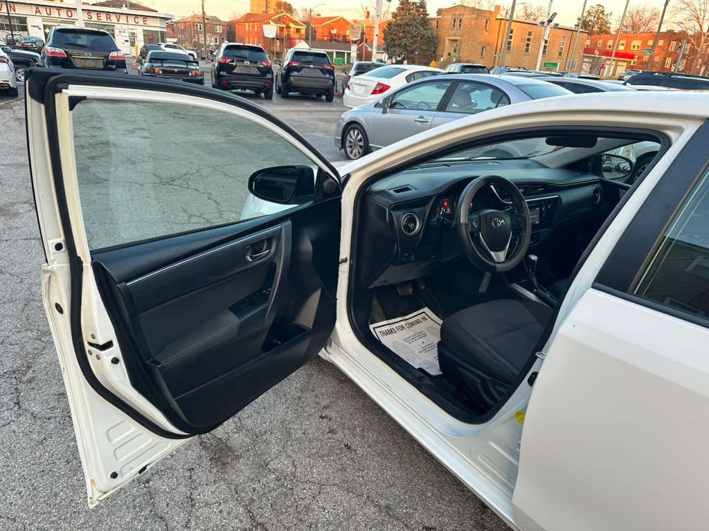 2018 Toyota Corolla Image 10