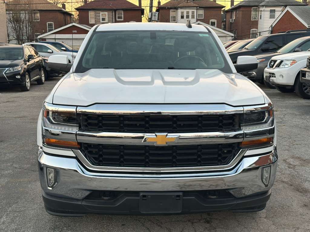 2017 Chevrolet Silverado 1500 Image 2