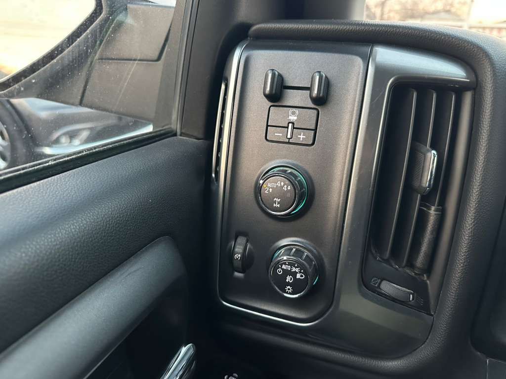 2017 Chevrolet Silverado 1500 Image 17