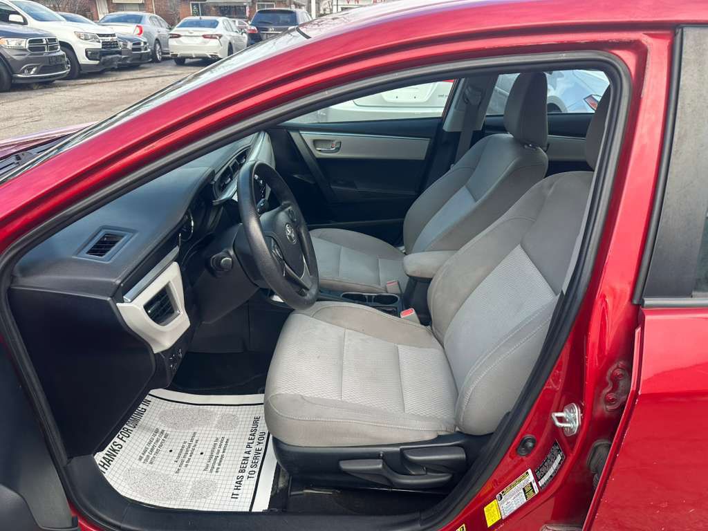 2016 Toyota Corolla Image 10