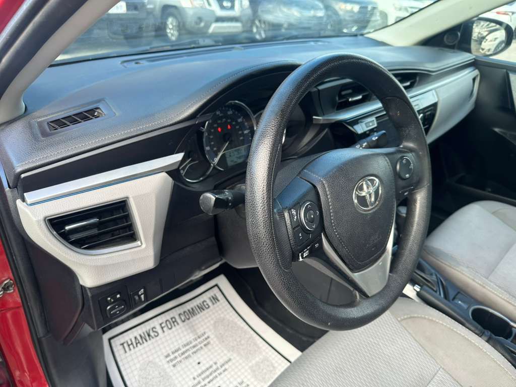 2016 Toyota Corolla Image 12