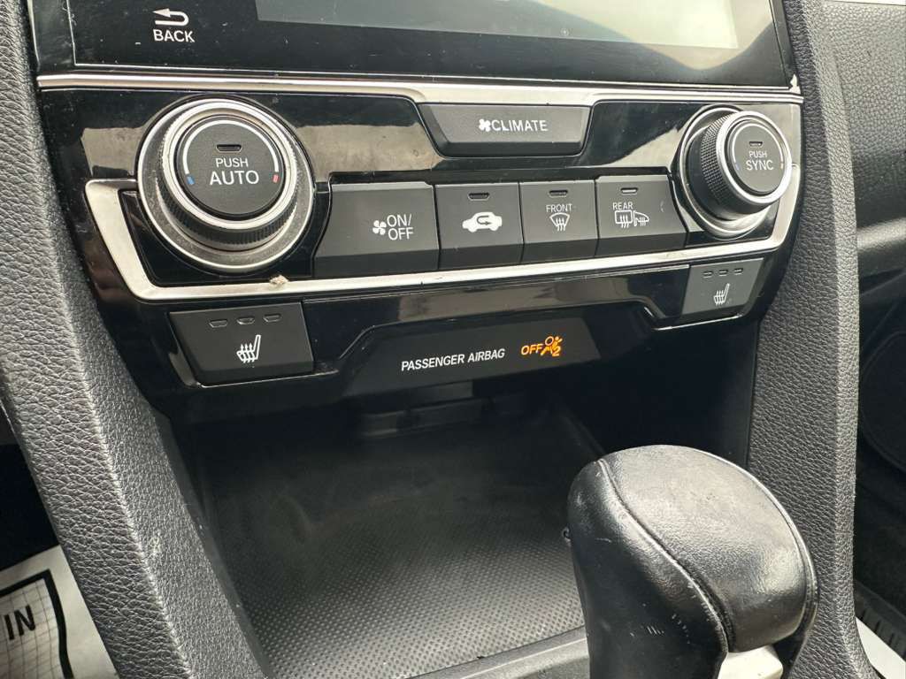 2016 Honda Civic Image 19