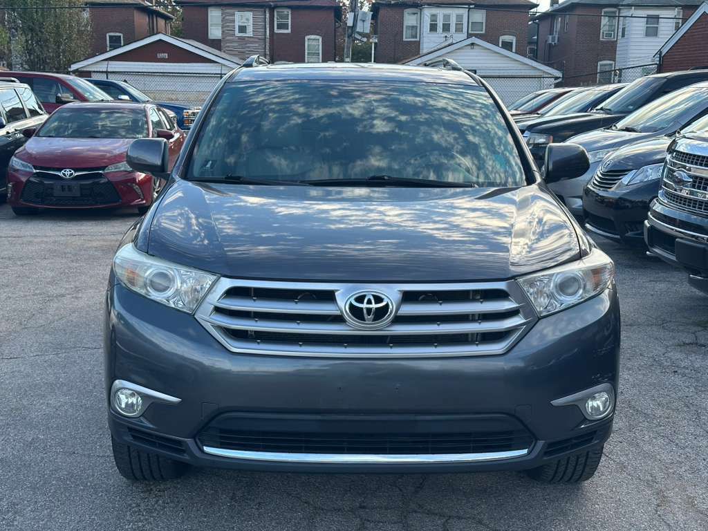 2012 Toyota Highlander Image 2