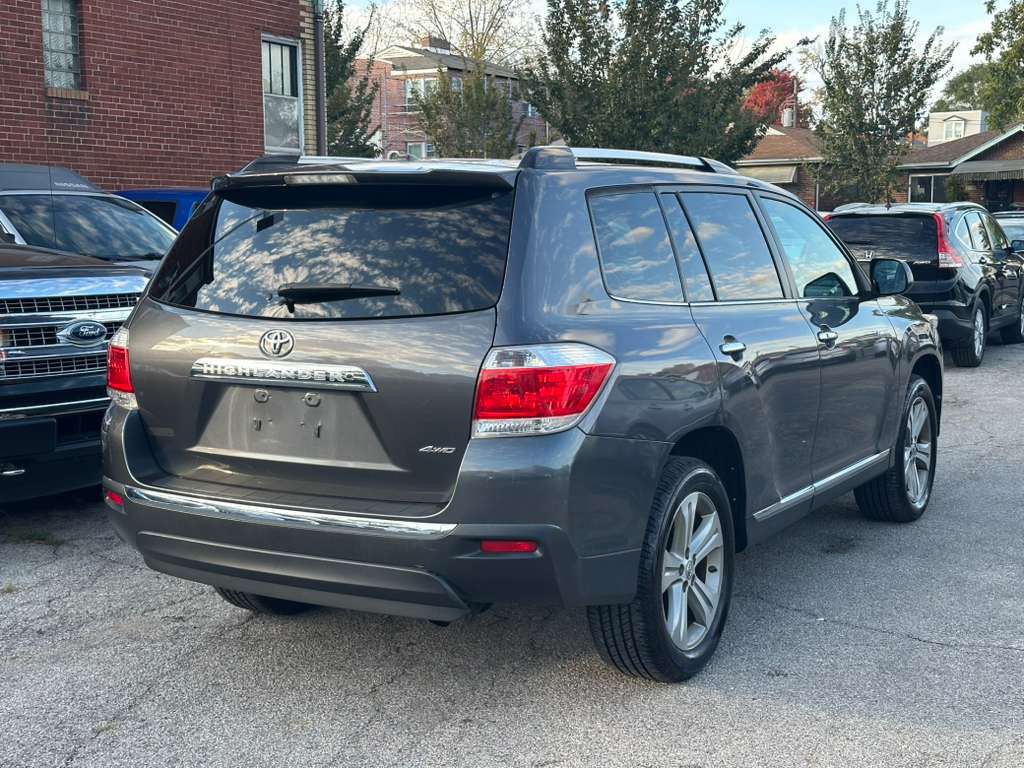 2012 Toyota Highlander Image 6