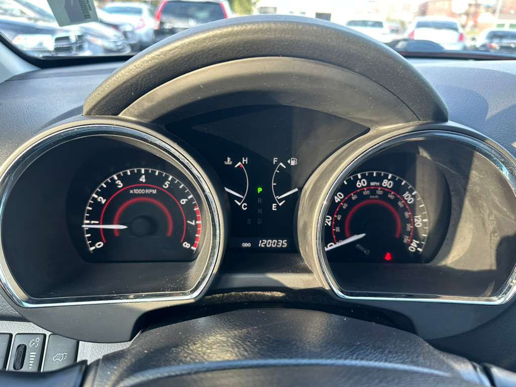 2012 Toyota Highlander Image 15