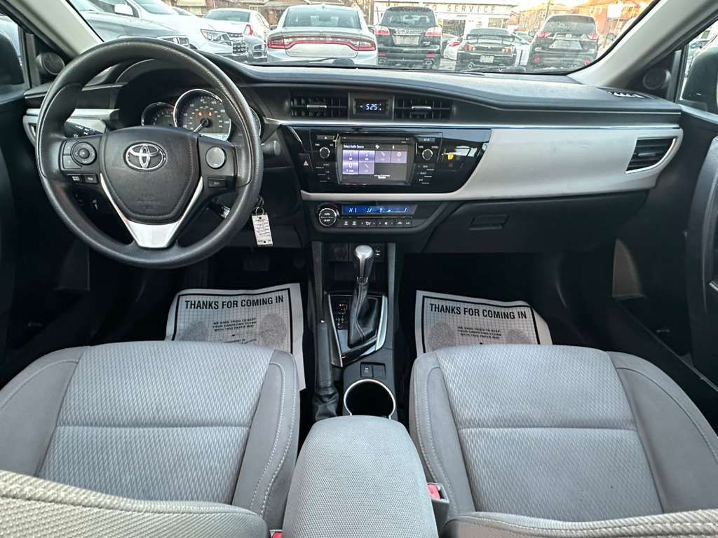 2016 Toyota Corolla Image 14