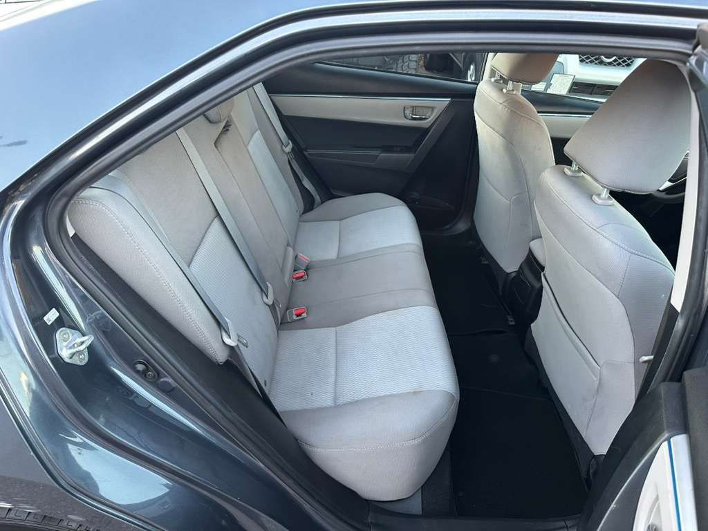 2016 Toyota Corolla Image 19