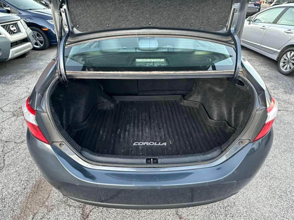 2016 Toyota Corolla Image 21