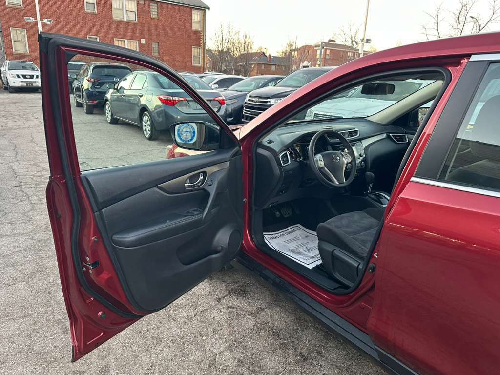 2016 Nissan Rogue Image 9