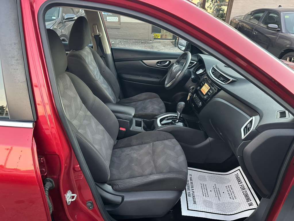 2016 Nissan Rogue Image 12