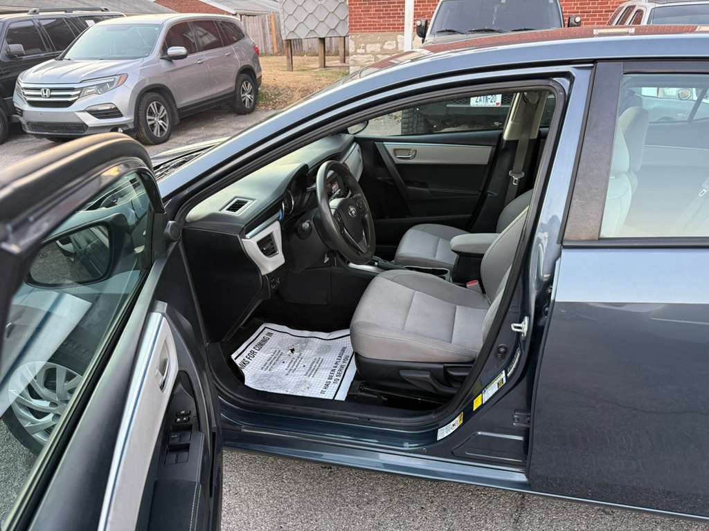 2014 Toyota Corolla Image 9