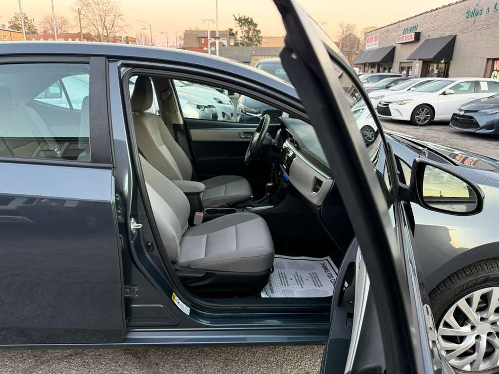 2014 Toyota Corolla Image 17