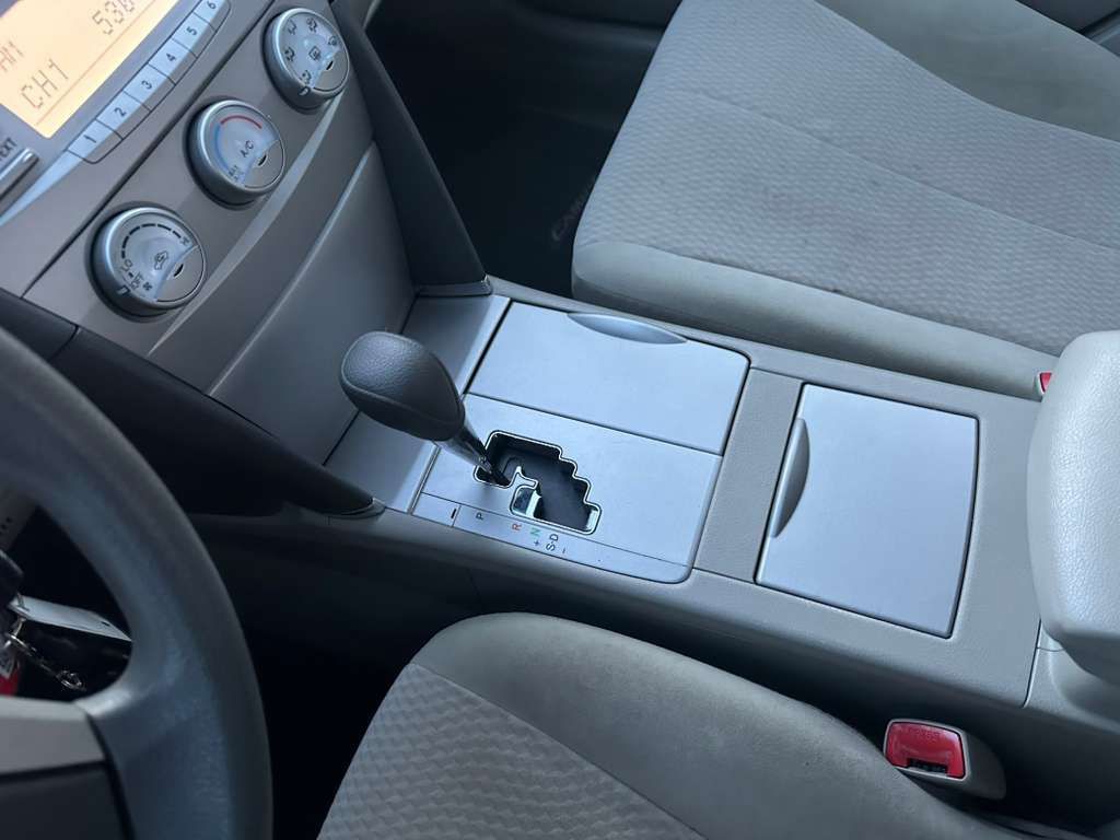 2011 Toyota Camry Image 18