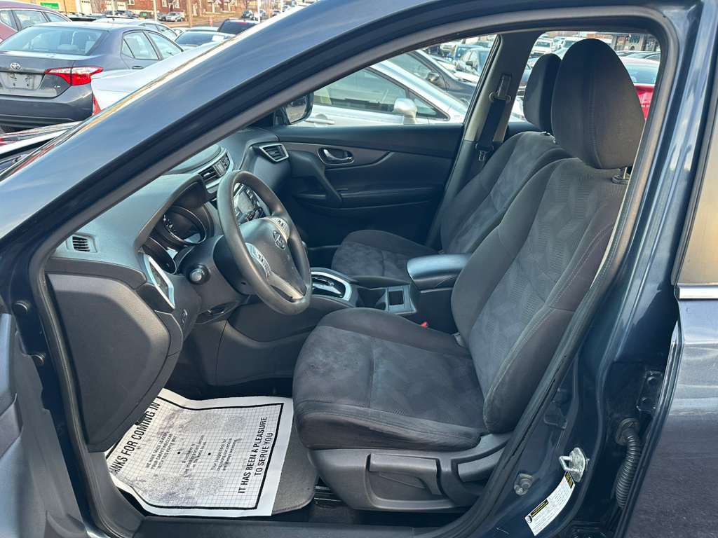 2015 Nissan Rogue Image 9