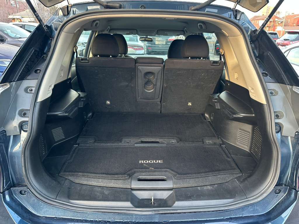 2015 Nissan Rogue Image 21