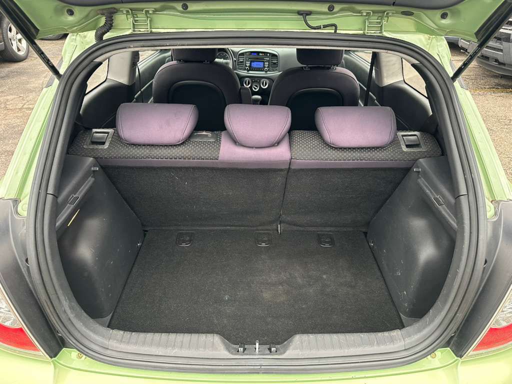 2010 Hyundai Accent Image 22