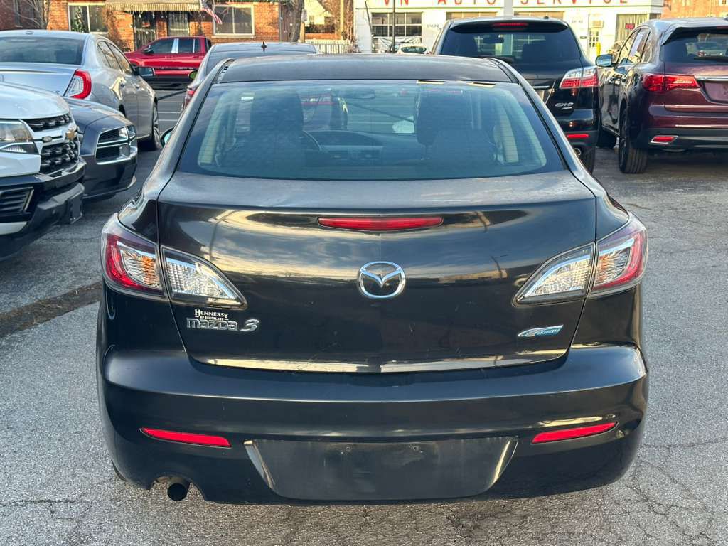 2013 Mazda Mazda3 Image 8