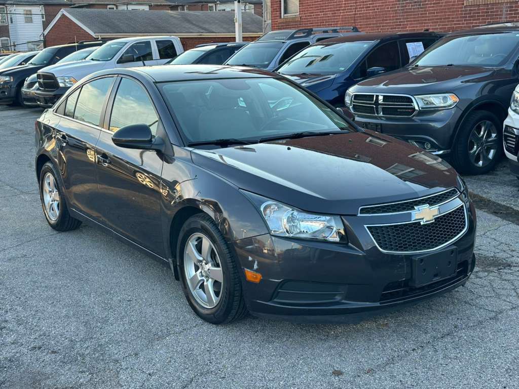2014 Chevrolet Cruze Image 1