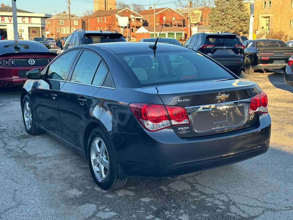 2014 Chevrolet Cruze Image 8