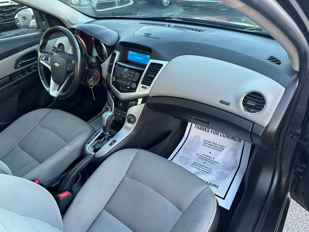 2014 Chevrolet Cruze Image 13