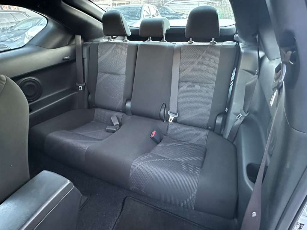 2012 Scion tC Image 21