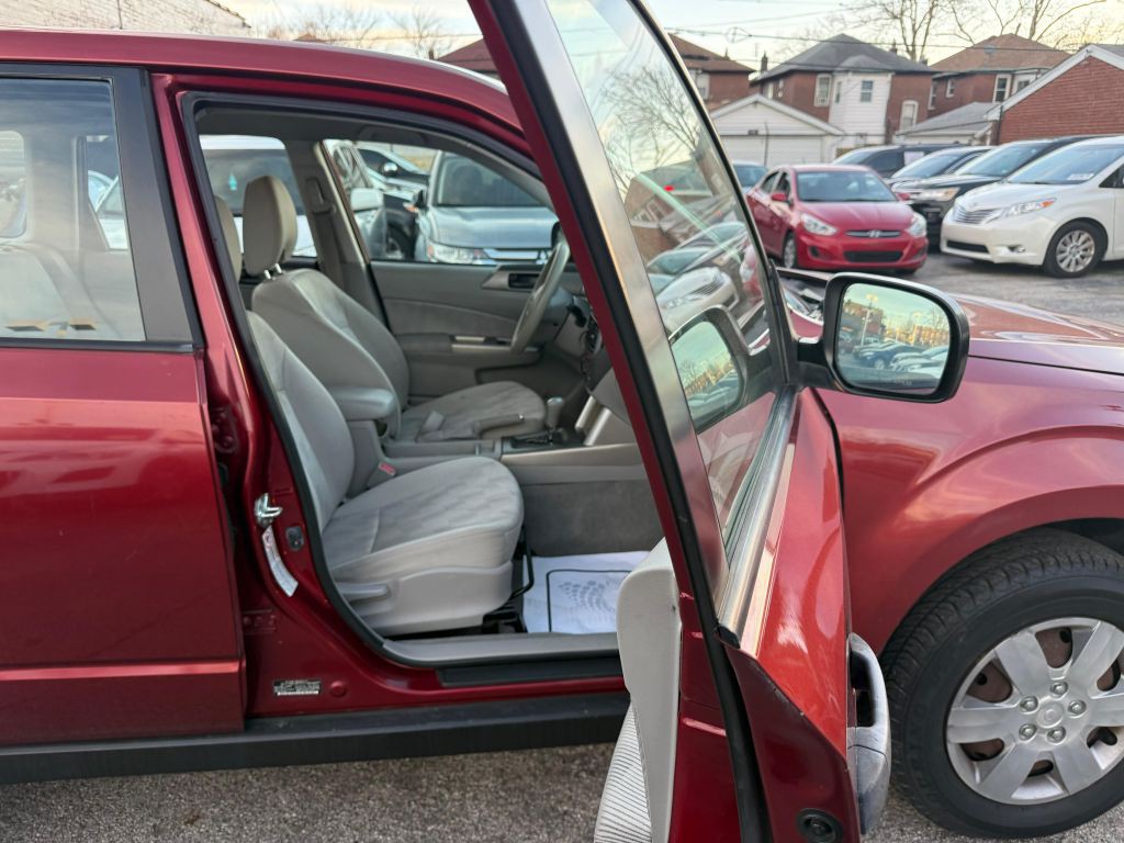 2010 Subaru Forester Image 16
