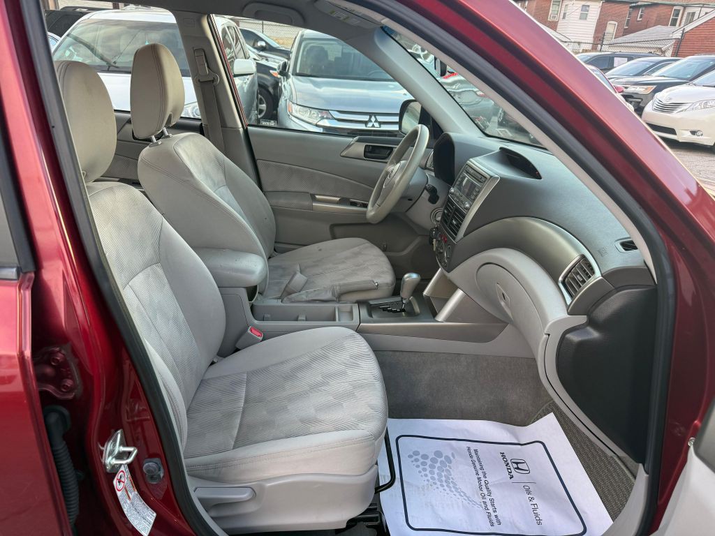 2010 Subaru Forester Image 17