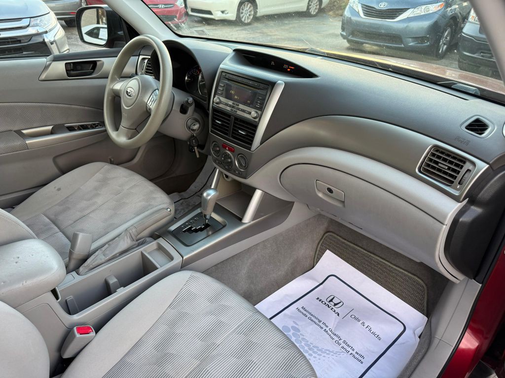 2010 Subaru Forester Image 18