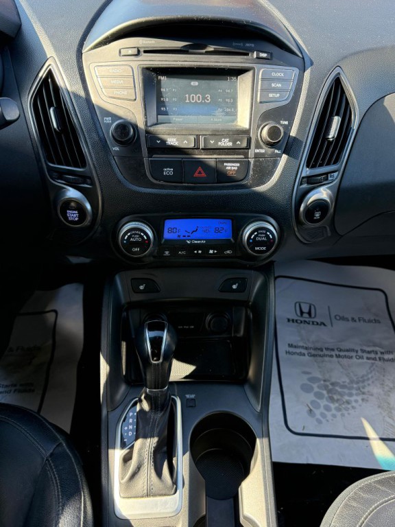 2014 Hyundai Tucson Image 16