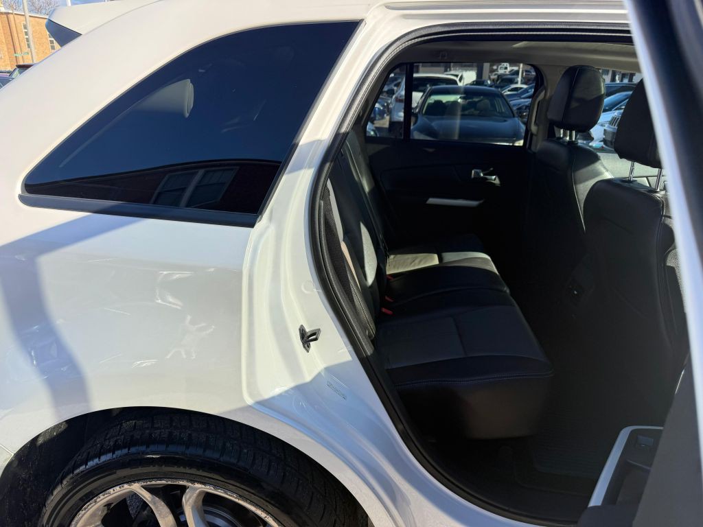 2013 Ford Edge Image 23
