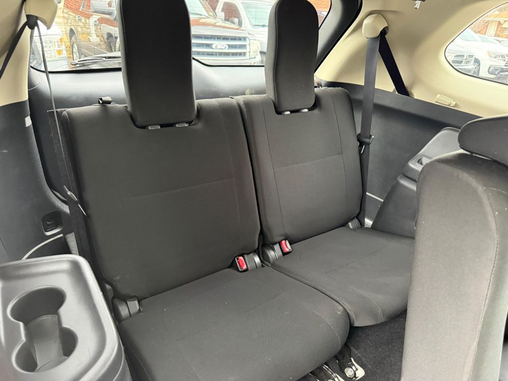 2016 Mitsubishi Outlander Image 28