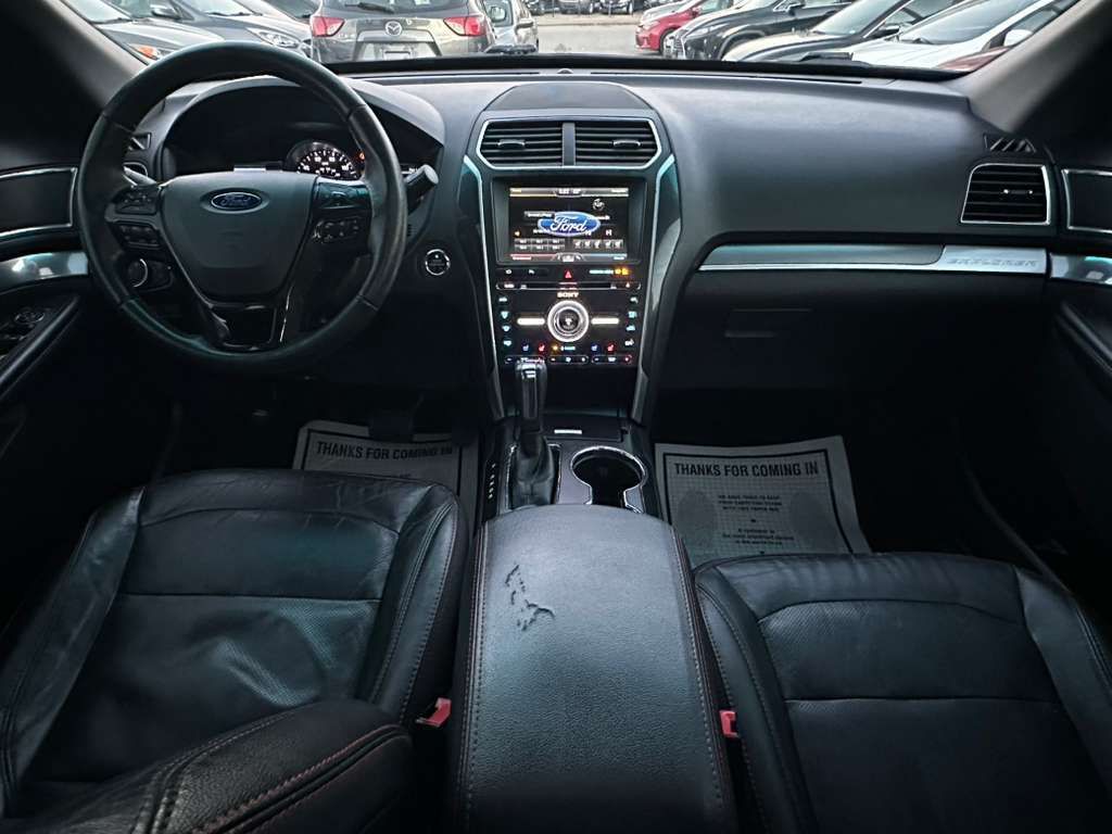 2016 Ford Explorer Image 14