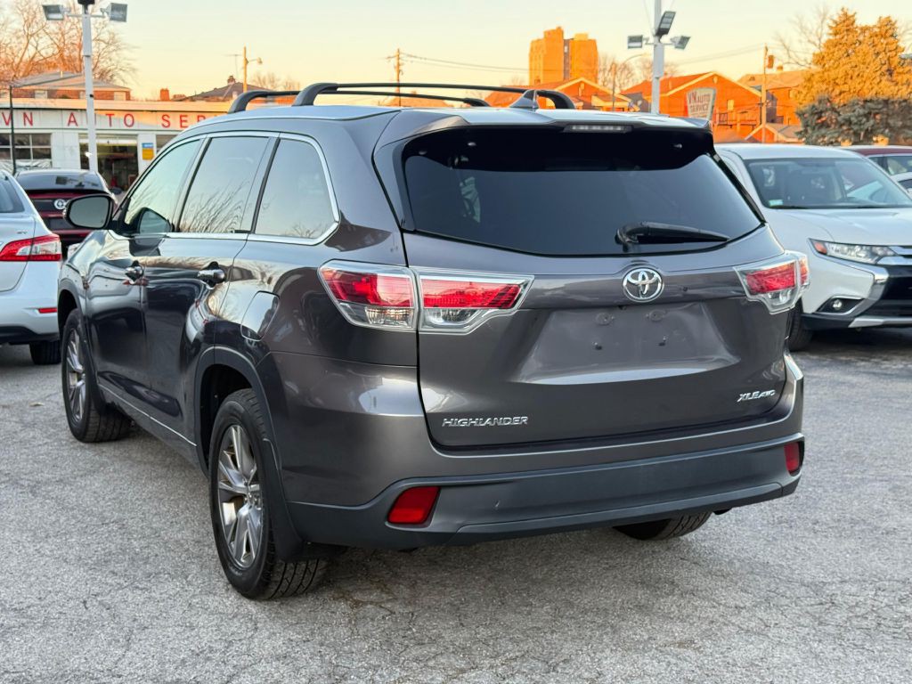 2014 Toyota Highlander Image 5