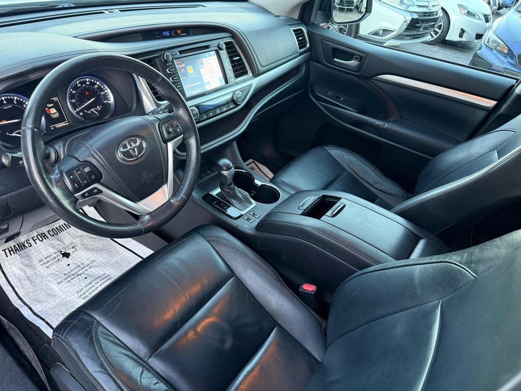 2014 Toyota Highlander Image 13